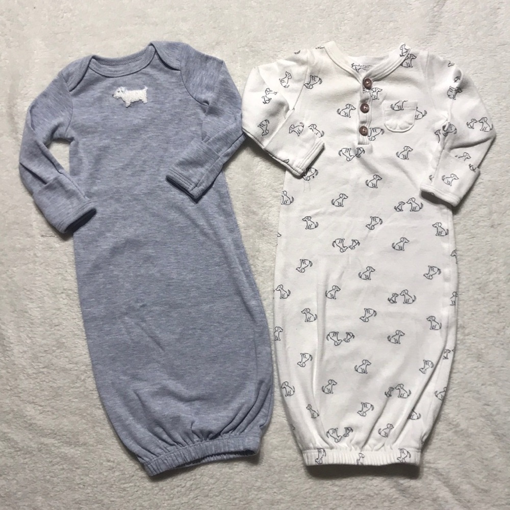 2 newborn sleep gowns